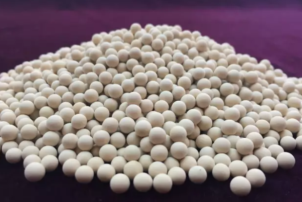 ��ʯ���ӺY